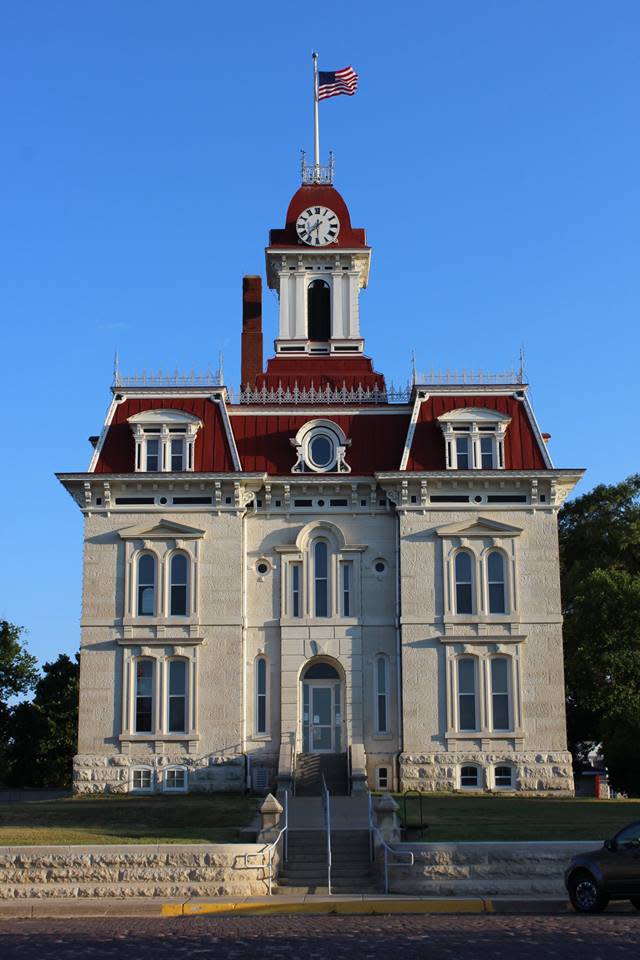 Chase County Courthouse